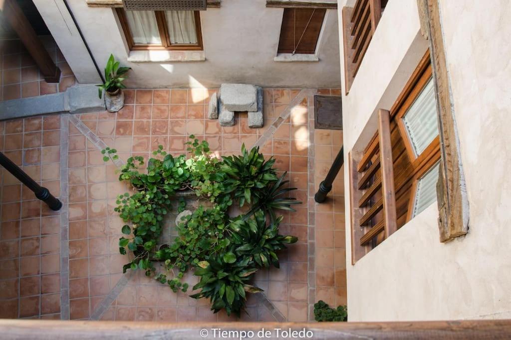 Apartamento Tiempo De Toledo: Catedral Exterior foto